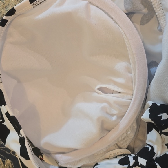 Island Escape Plus Size Floral-Print Halter White 20W - Picture 9 of 9